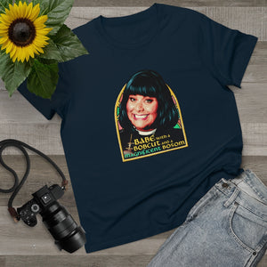 Babe With A Bobcut And A Magnificent Bosom [Australian-Printed] - Women’s Maple Tee